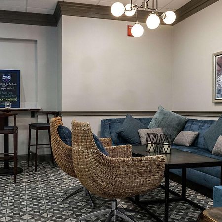 Hotel Doubletree By Hilton Nashua Exterior foto