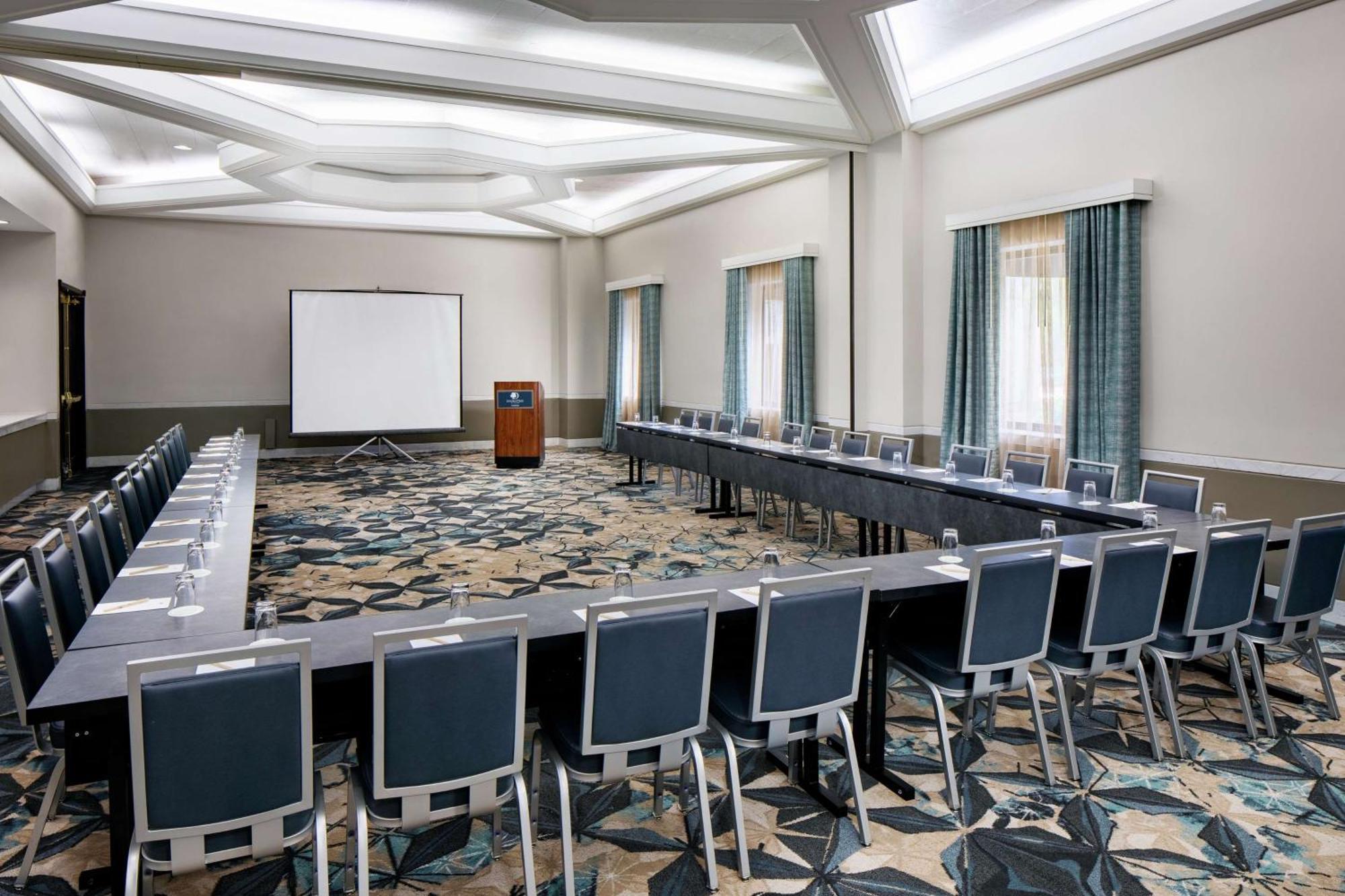 Hotel Doubletree By Hilton Nashua Exterior foto
