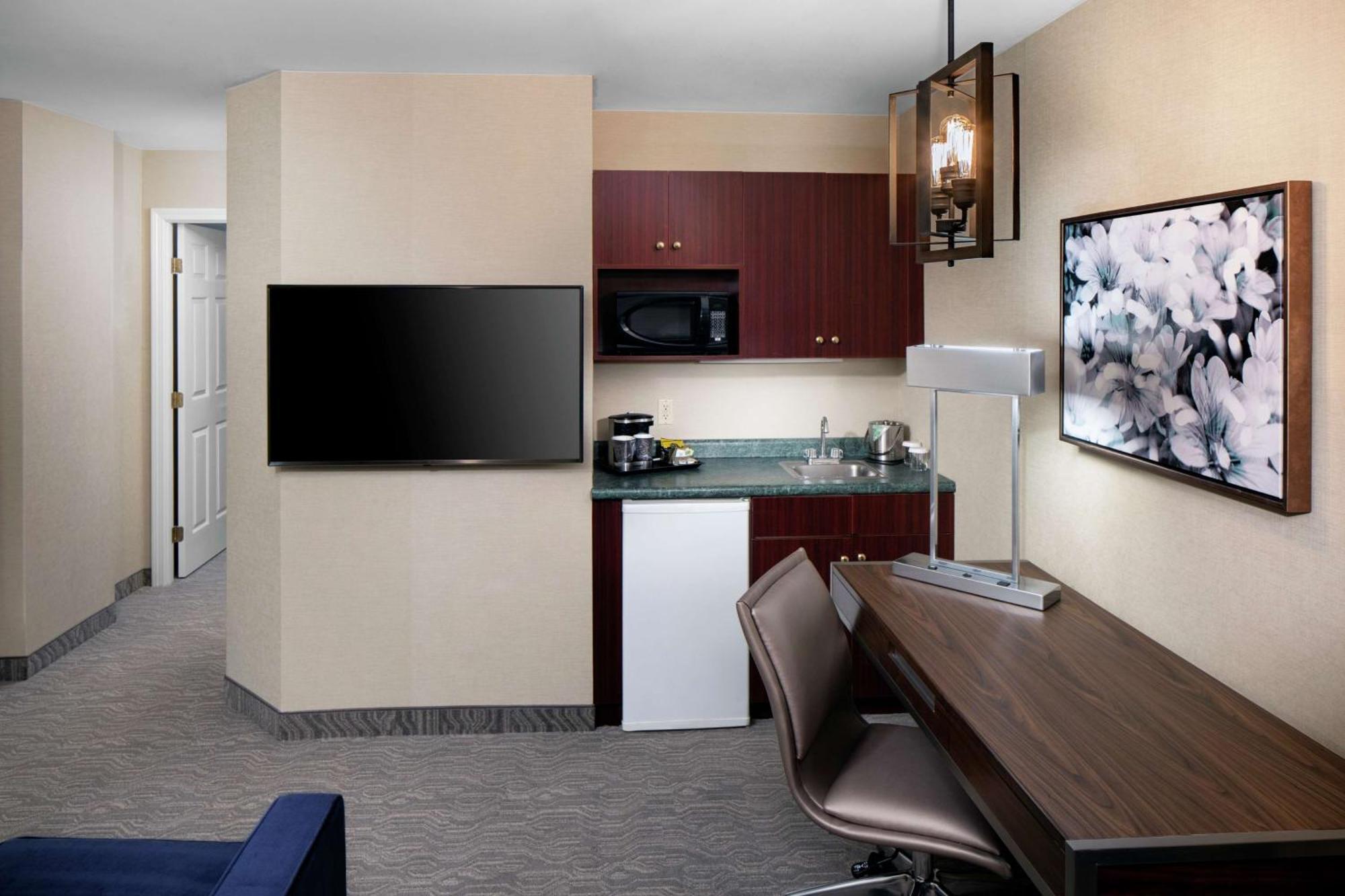 Hotel Doubletree By Hilton Nashua Exterior foto