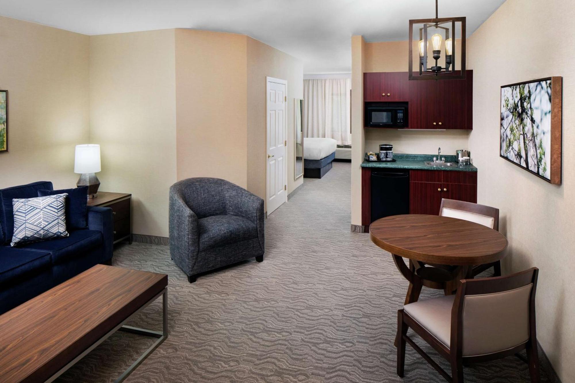 Hotel Doubletree By Hilton Nashua Exterior foto